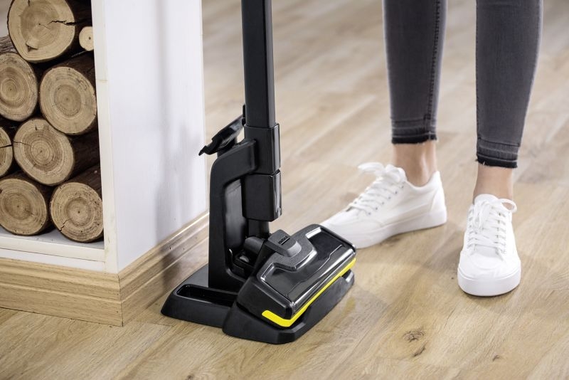 Tyčový vysavač Kärcher VC 4s Cordless – dobíjecí stanice