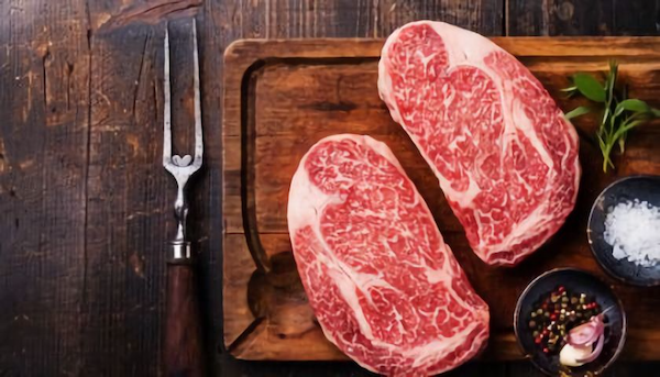 I z hovězího steaku můžete mít zdravotní problémy, částečně pomůže řádná tepelná úprava (foto: Dreamstime.com)