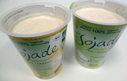 Největší výběr příchutí nabízí značka sójových jogurtů Sojade